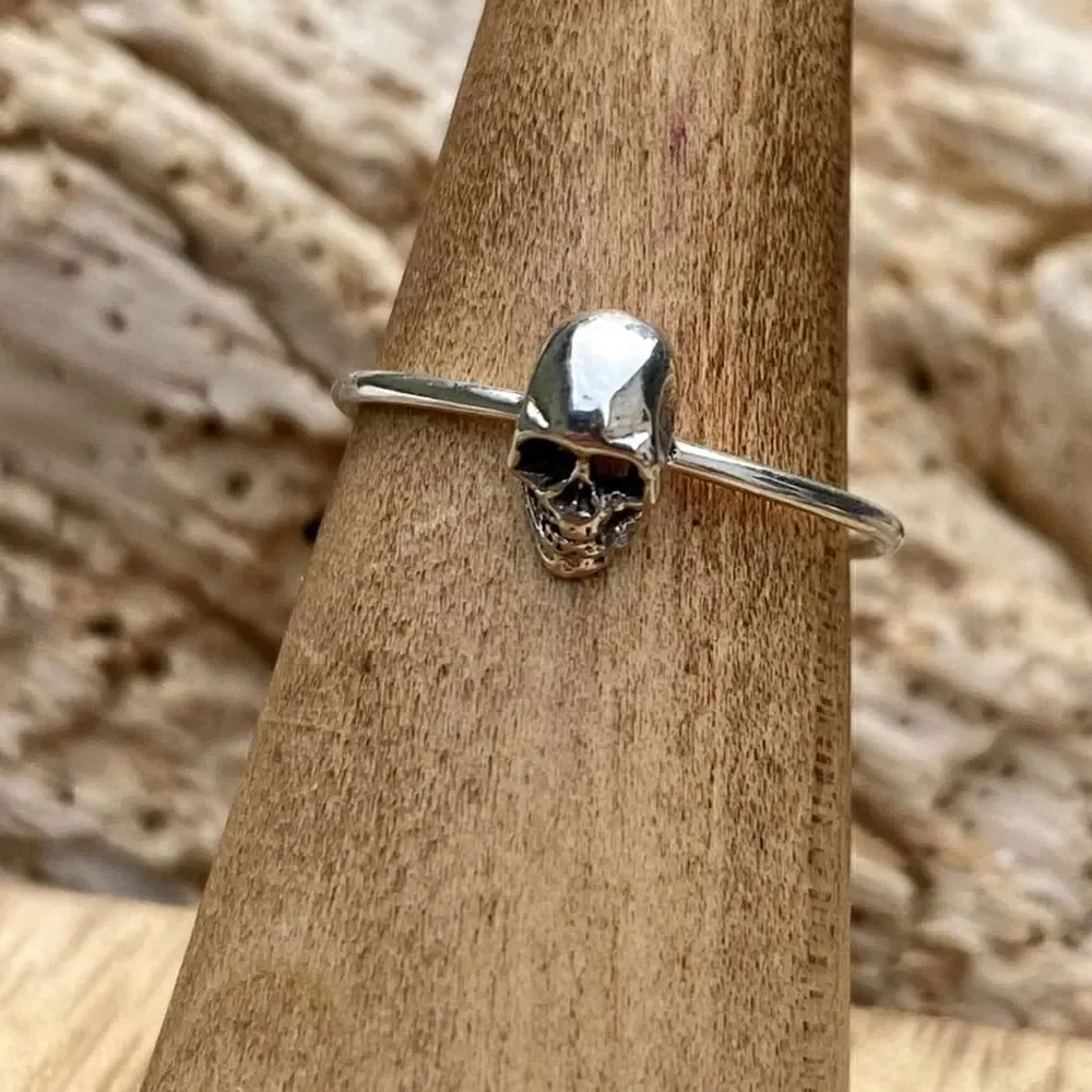Sterling Silver Skull With Hollow Eyes Ring Sizes 5,6,8,9